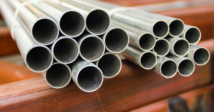 Fabrication Factors for Carbon Steel Pipe Vs. Stainless Steel Pipe